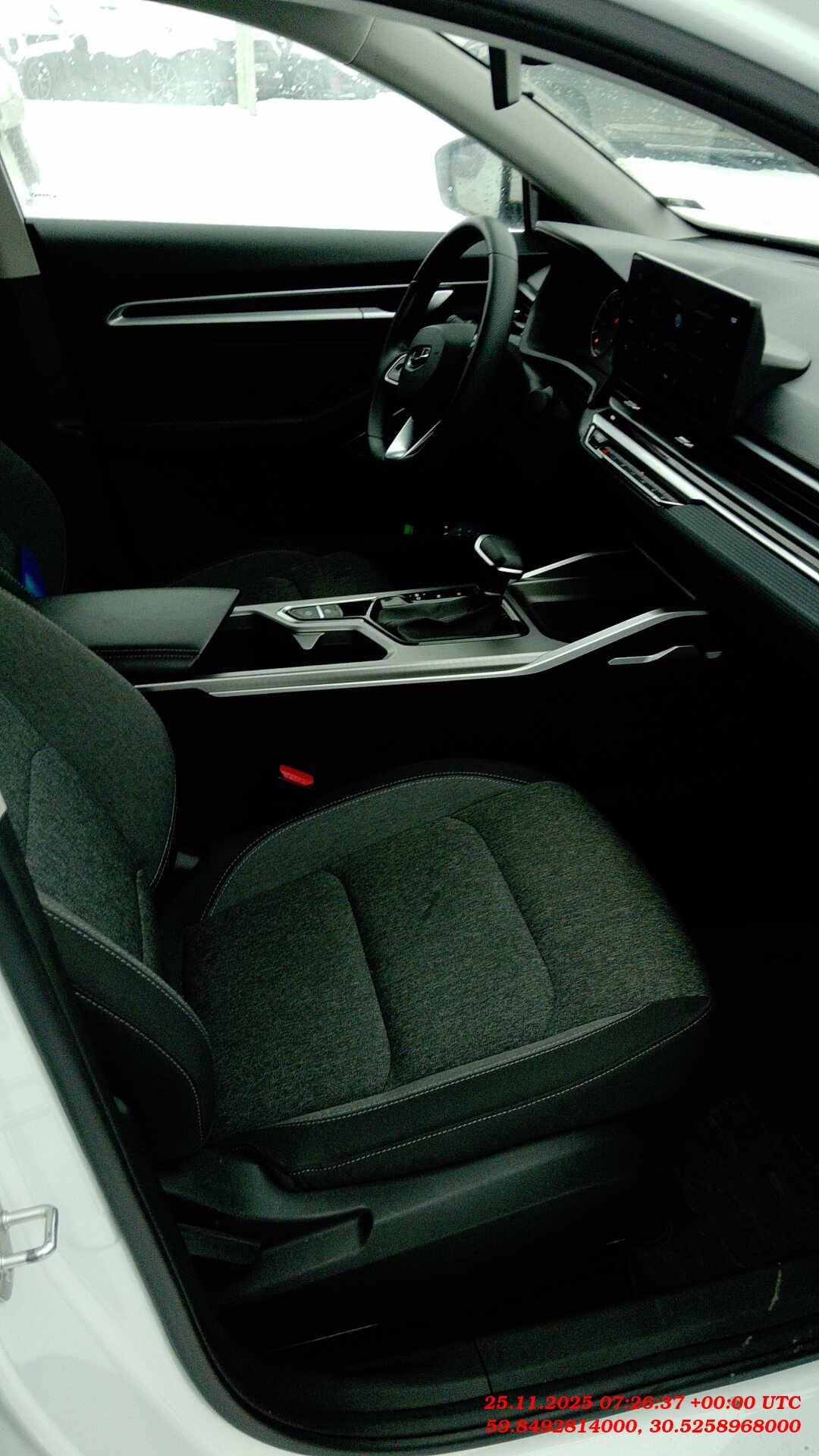 Geely Emgrand,  61 383 км, 2024 года в лизинг