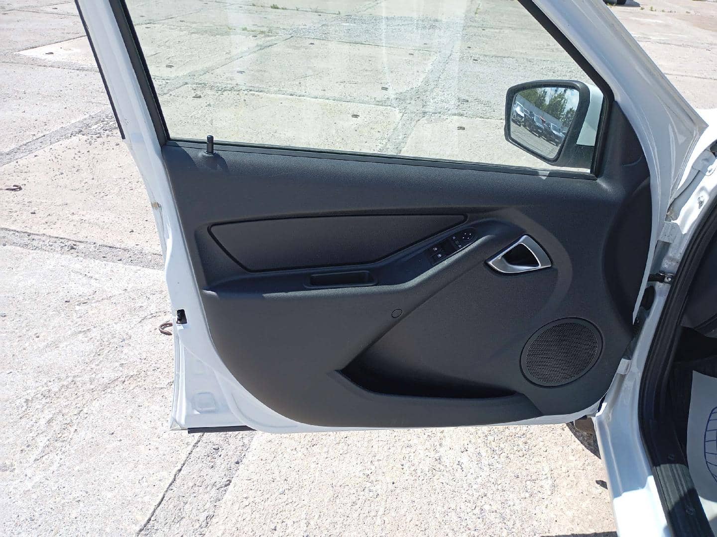 Lada Granta лифтбек,  12 388 км, 2024 года в лизинг