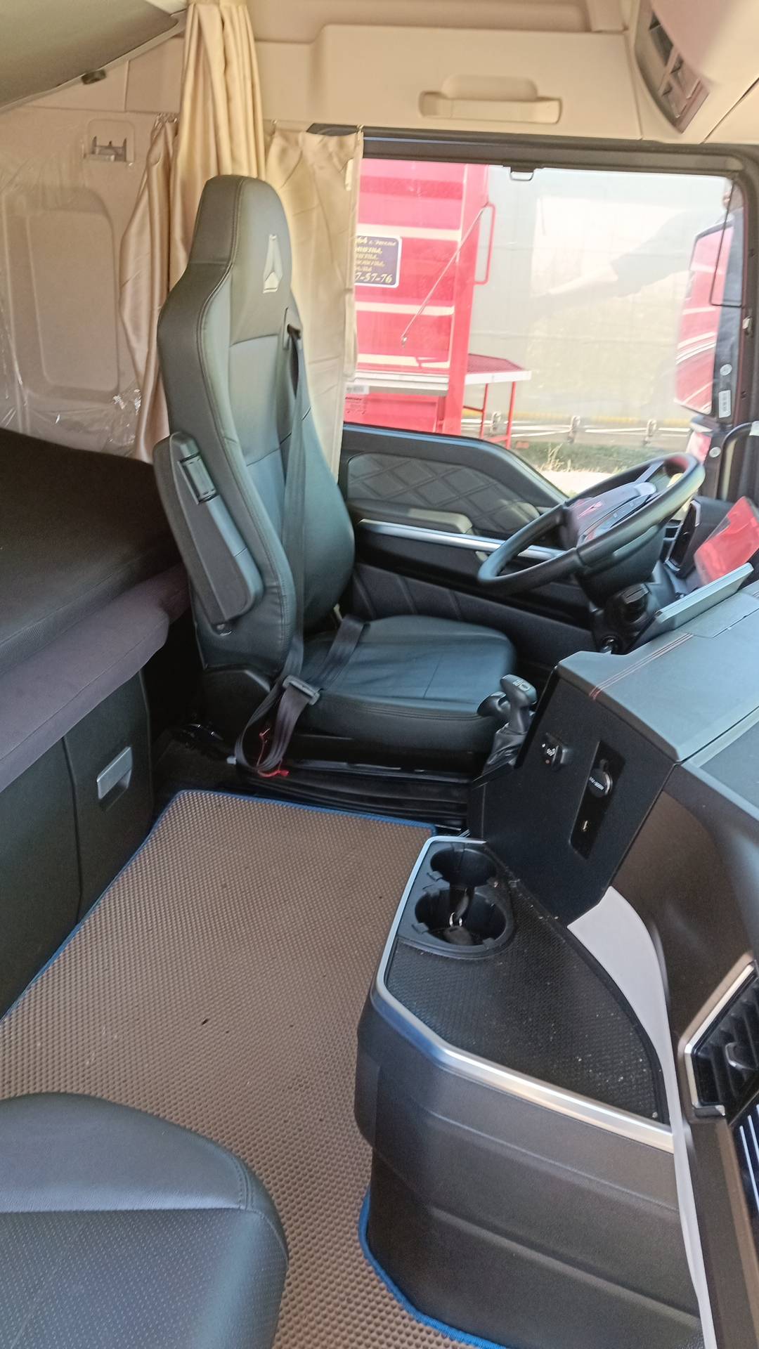 Sitrak С7Н MAX 6×4 ZZ4256V364HE,  58 960 км, 2023 года