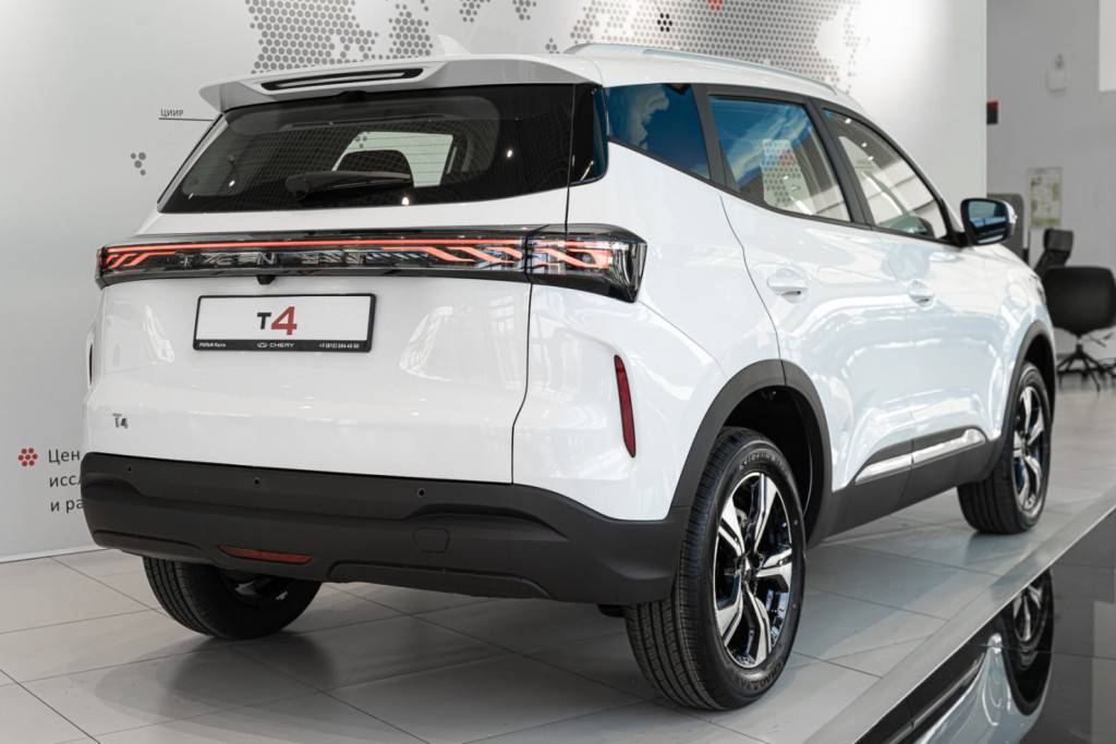 Tenet T4 1.5 CVT Line