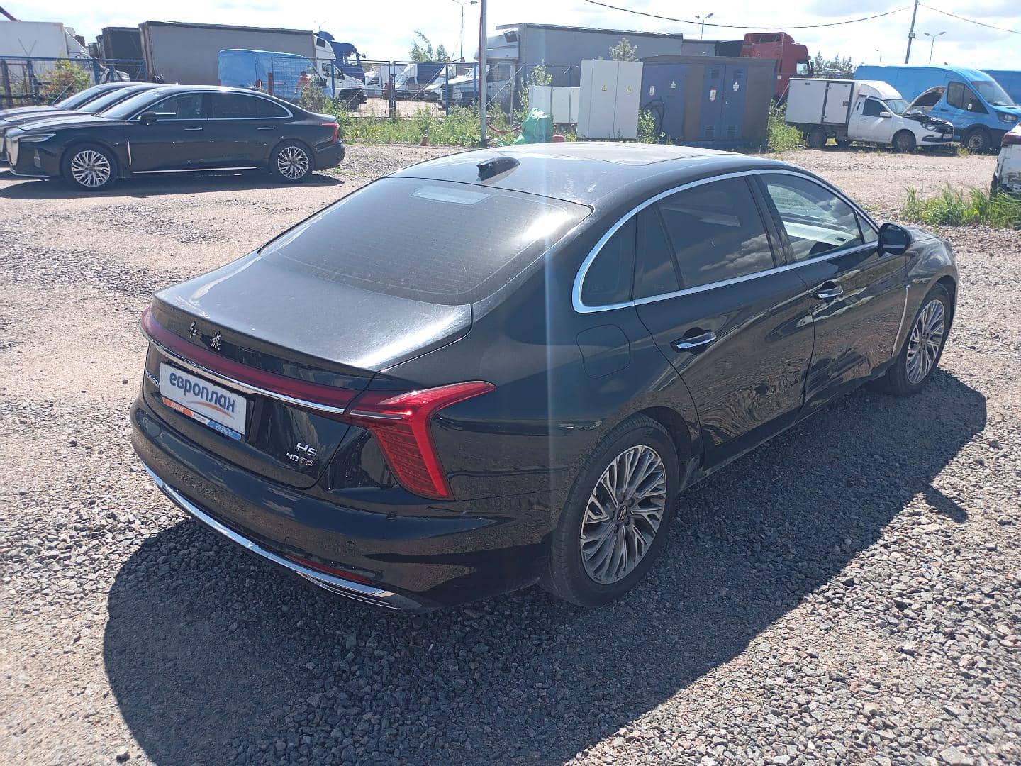 Hongqi H5,  171 344 км, 2024 года в лизинг