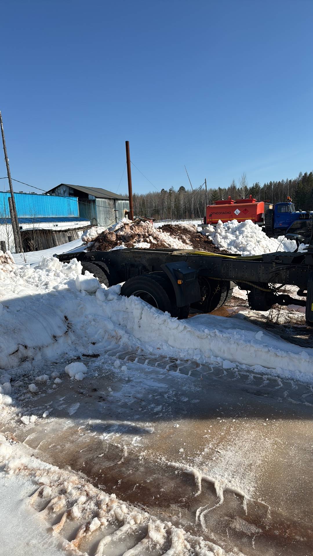 Shacman SX42586V385,  268 615 км, 2023 года