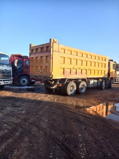 Shacman SX3318DT366 8x4