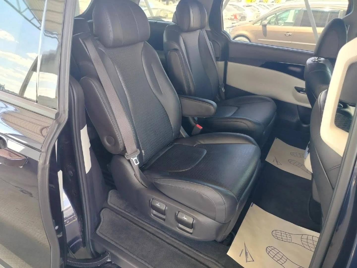 KIA Carnival,  92 366 км, 2022 года в лизинг