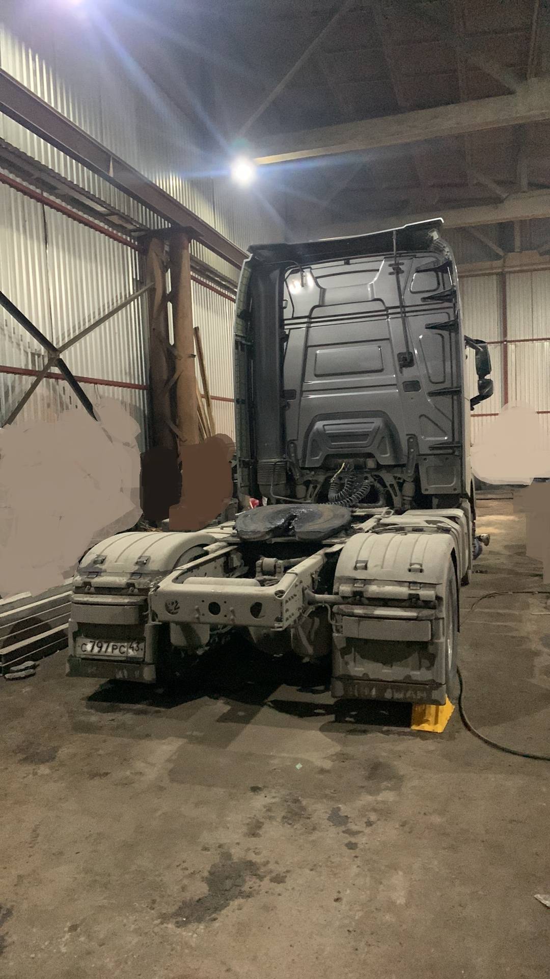 Shacman SX4188YY381,  294 903 км, 2023 года в лизинг