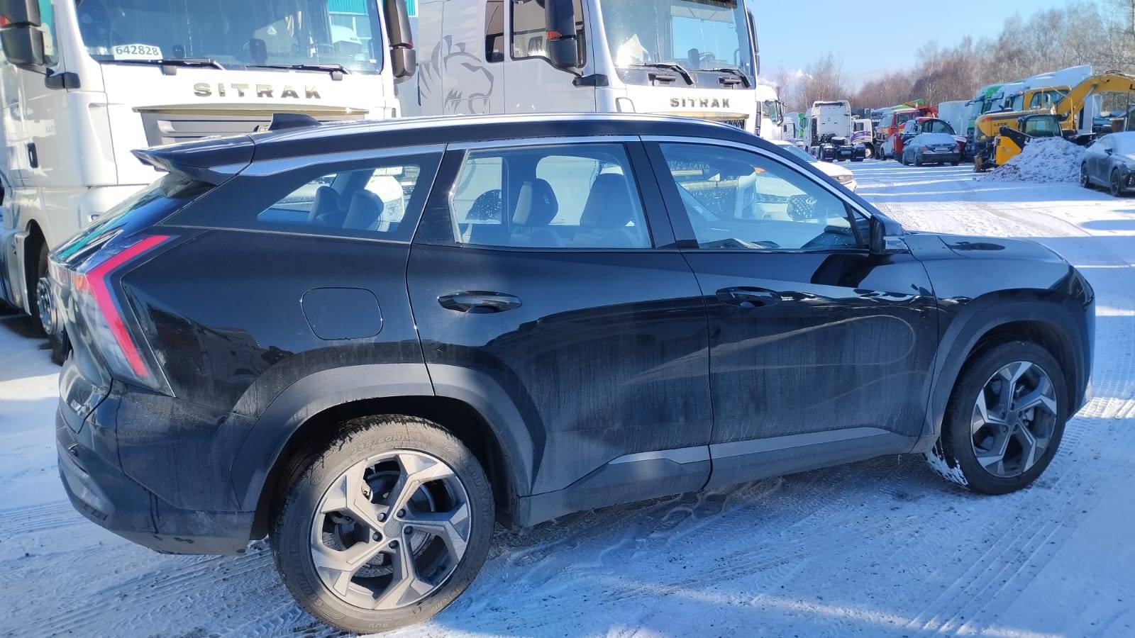 Geely Atlas,  18 378 км, 2024 года в лизинг