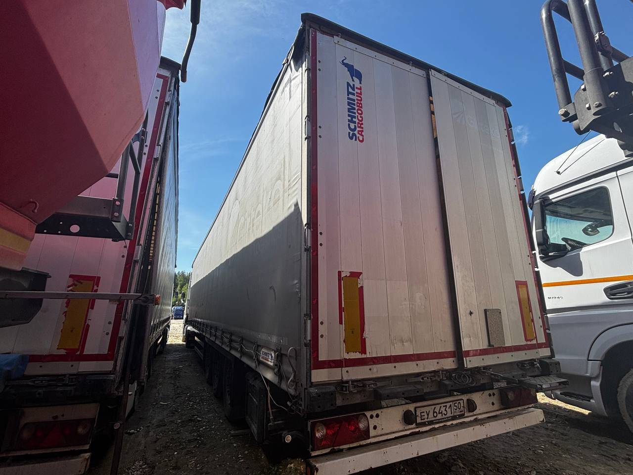 SCHMITZ Шторный 9084, 2017 года в лизинг