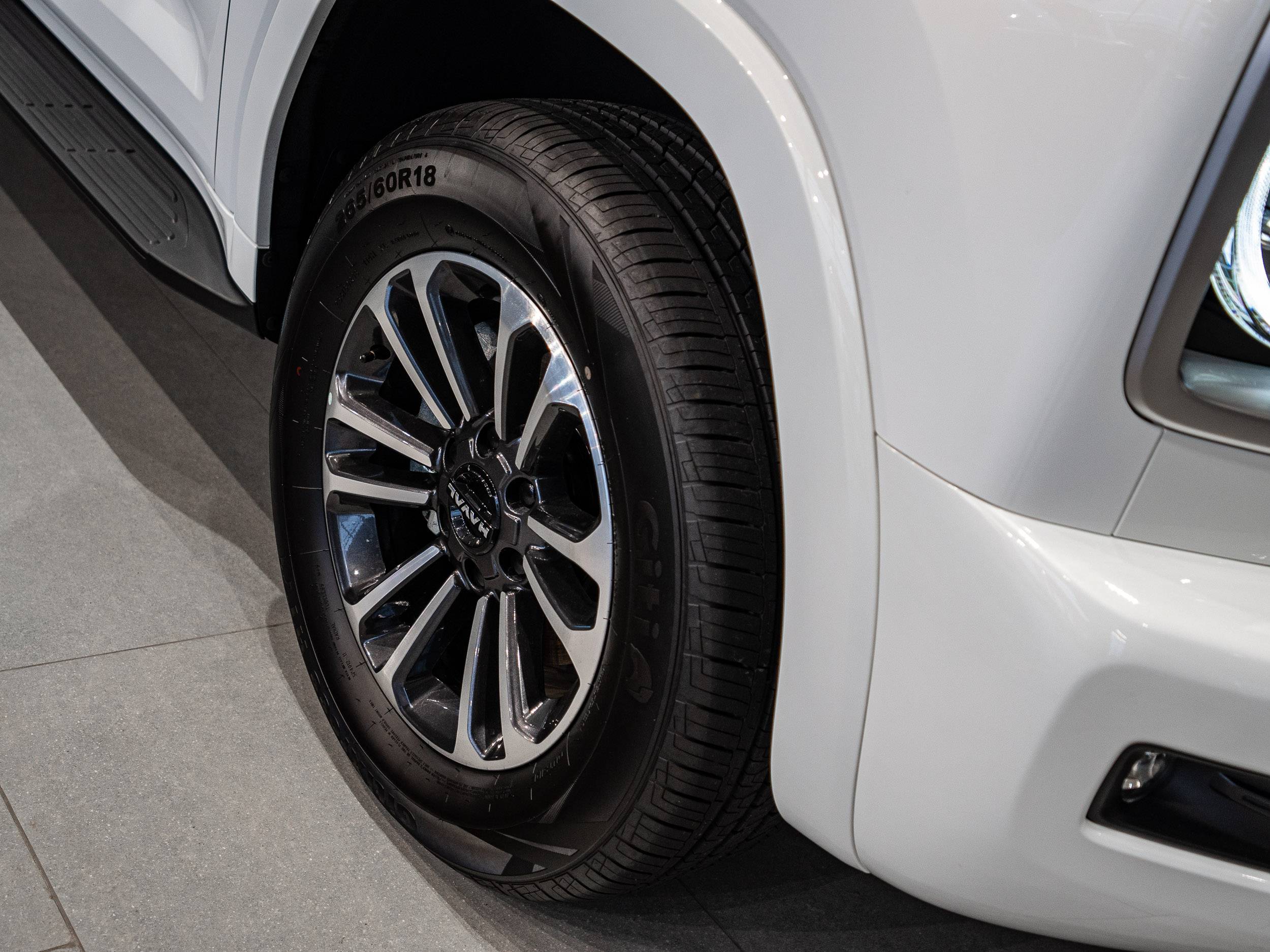 Haval H9 Premium 2.0 8AT 4WD