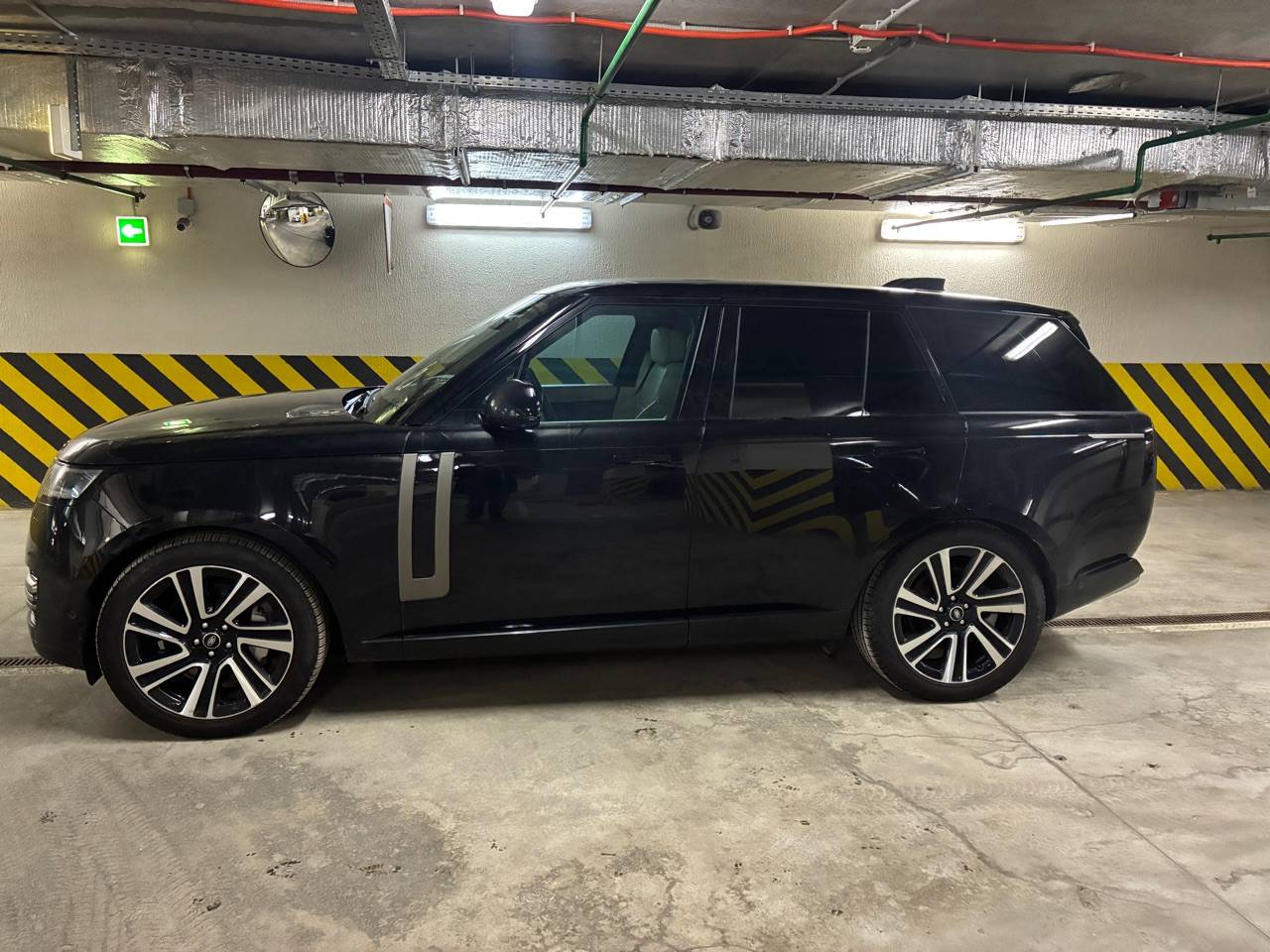 Land Rover Range Rover,  99 426 км, 2023 года в лизинг