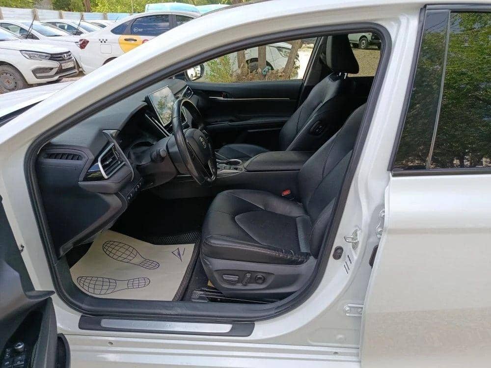 Toyota Camry, 2022 года в лизинг
