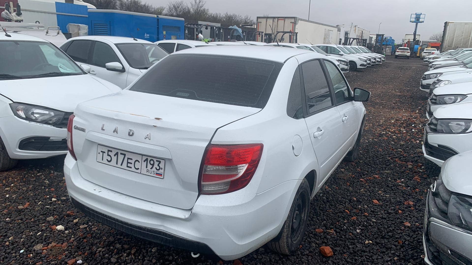 Lada Granta седан,  200 241 км, 2022 года в лизинг
