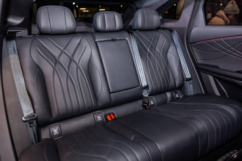 EXEED RX Городской 2.0Т АТ полный привод (Urban)