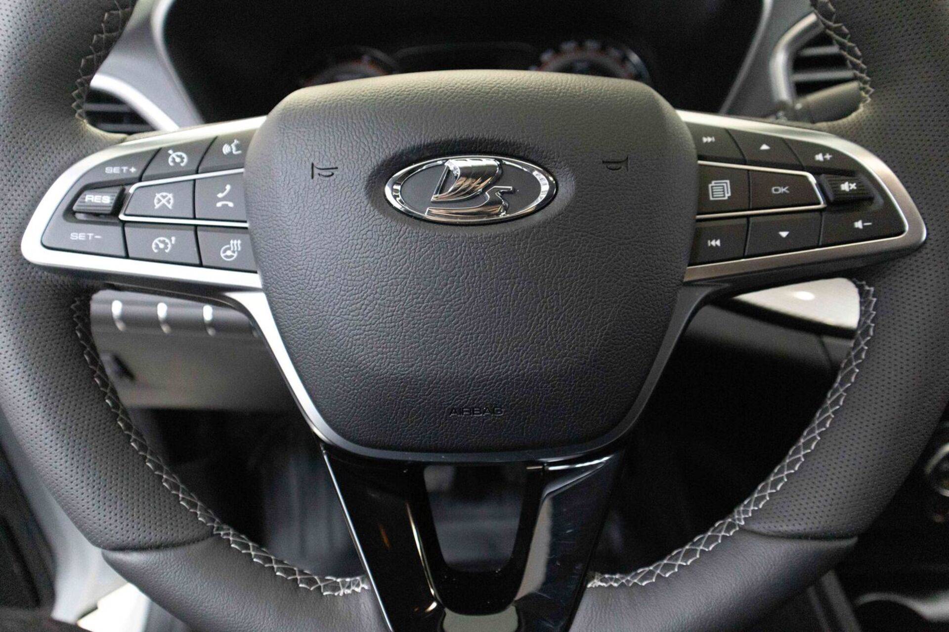 Lada Vesta седан Life 1.6 106hp 5MT