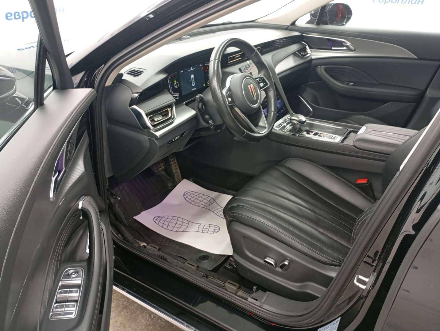 Hongqi H5,  209 498 км, 2023 года в лизинг