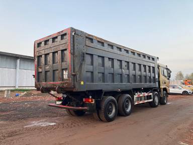 Shacman SX33186V366