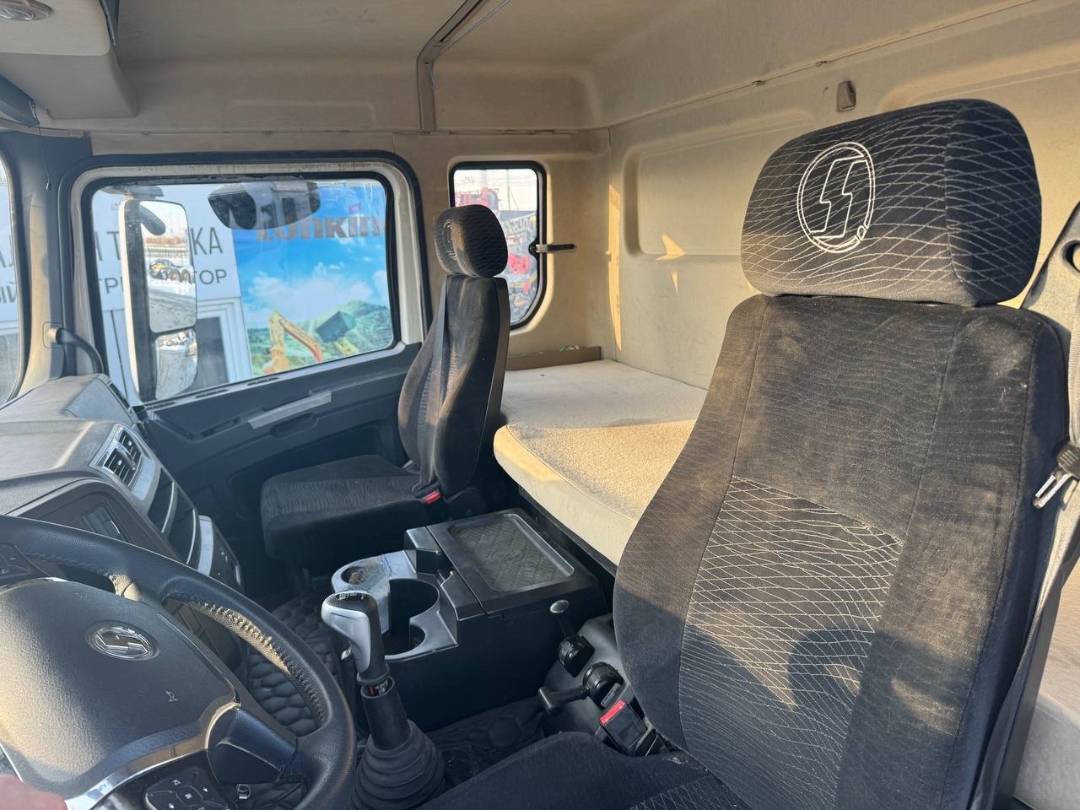 Shacman SX33186V366,  140 672 км, 2022 года