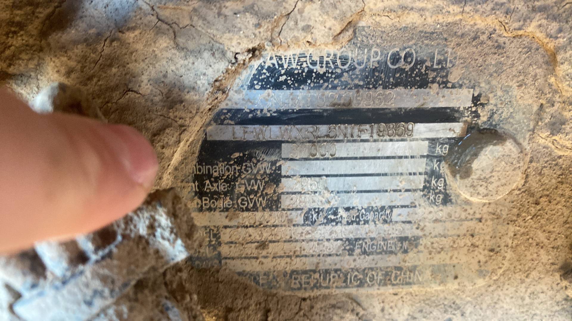 FAW CA3250P66K24L1TE5 6x6,  19 043 км, 2022 года в лизинг