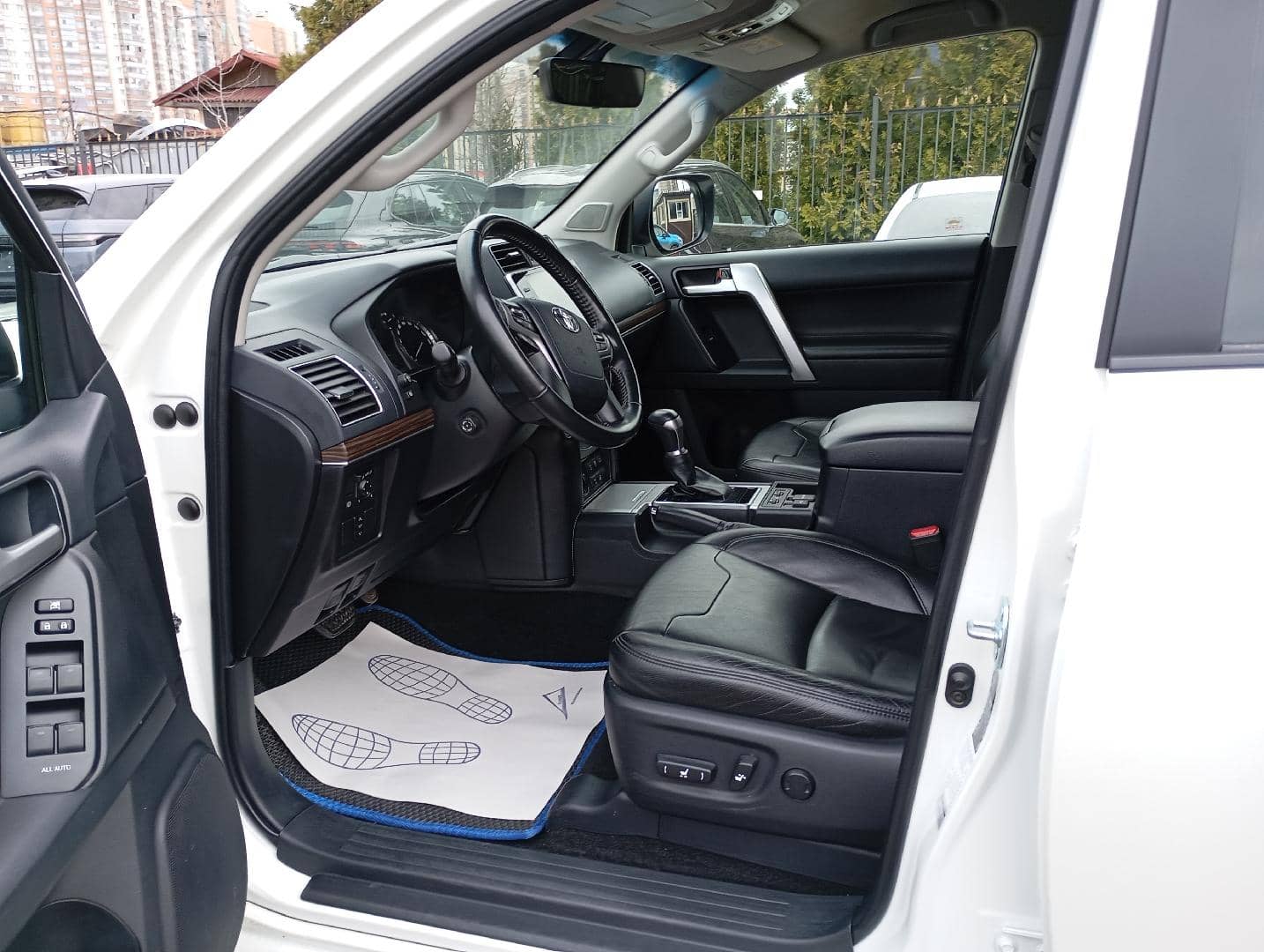 Toyota Land Cruiser Prado,  237 319 км, 2021 года в лизинг