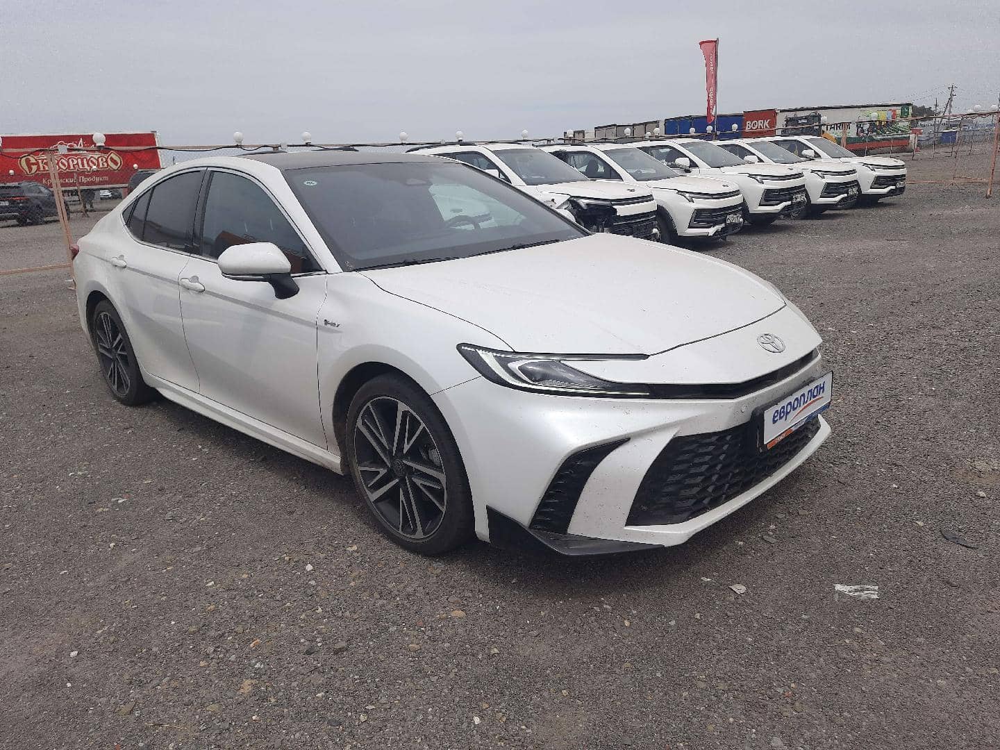 Toyota Camry,  47 165 км, 2024 года в лизинг