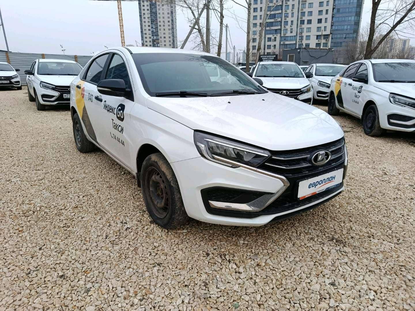 Lada Vesta седан,  136 646 км, 2023 года в лизинг
