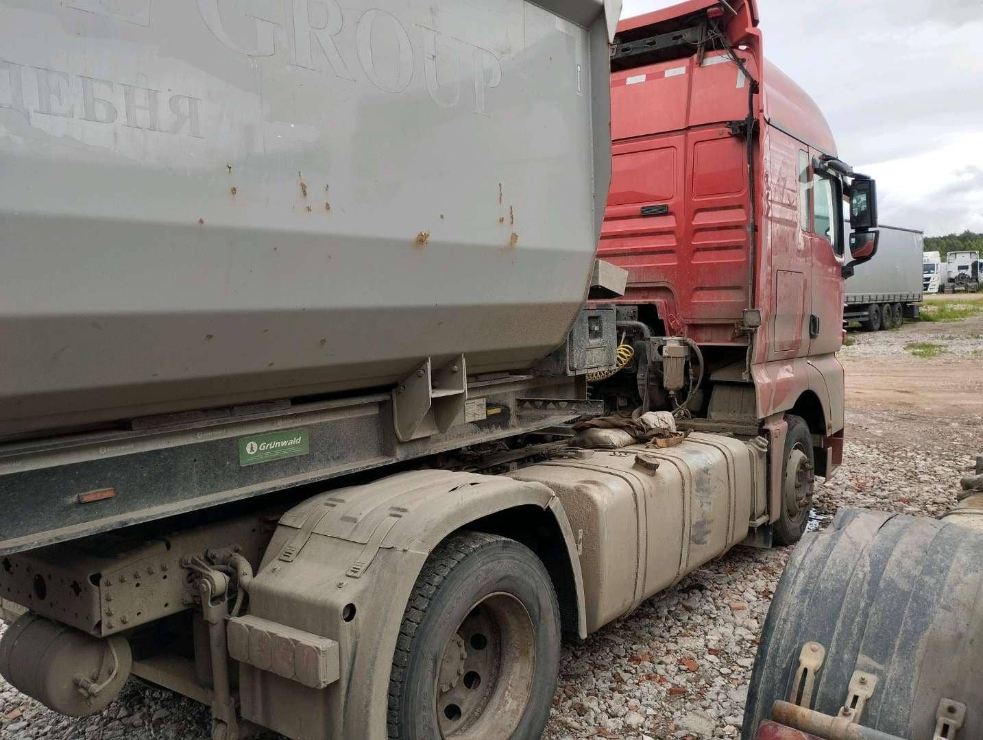 Sitrak C7H 4x2 ZZ4186V361HE,  716 387 км, 2023 года в лизинг