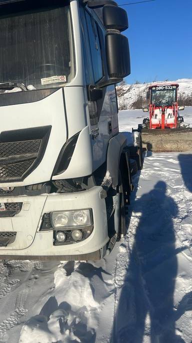 IVECO Stralis AT440S42T/P RR 4x2 (HI-ROAD)