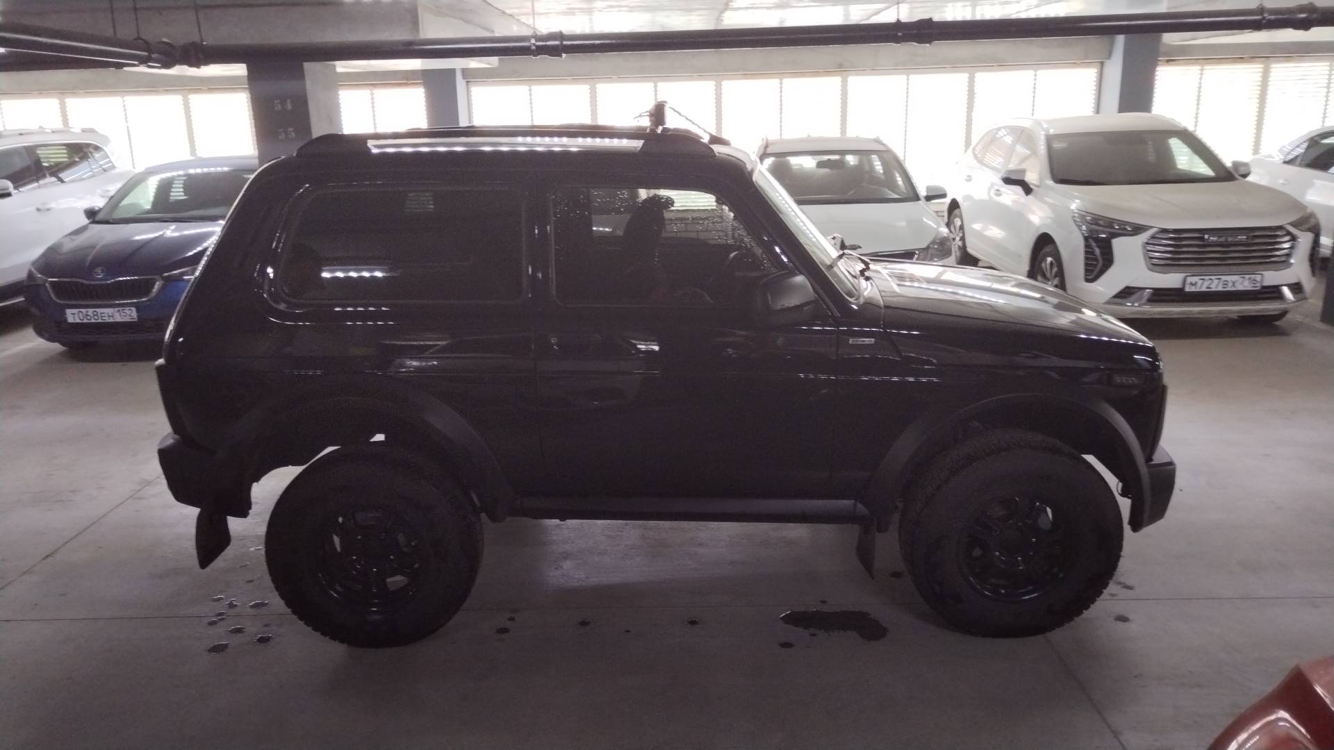Lada Niva Legend Bronto,  12 884 км, 2024 года в лизинг