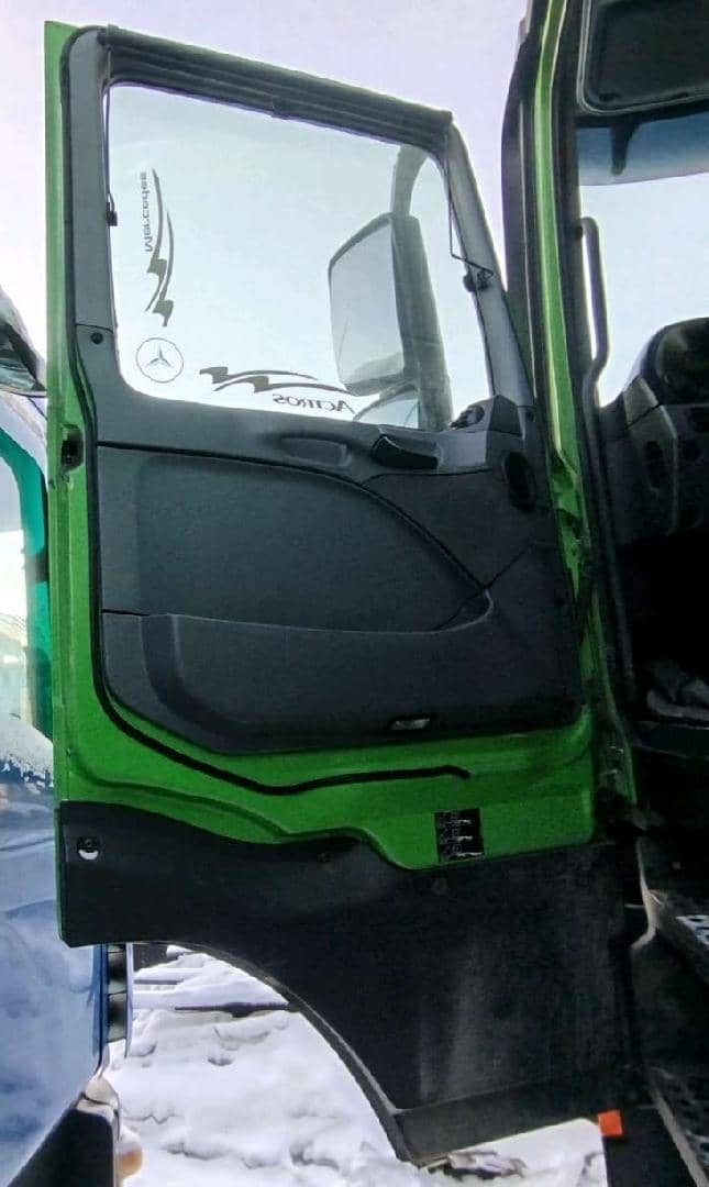 Mercedes-Benz Actros 3 1844 LS 4x2 (L),  1 013 612 км, 2018 года в лизинг