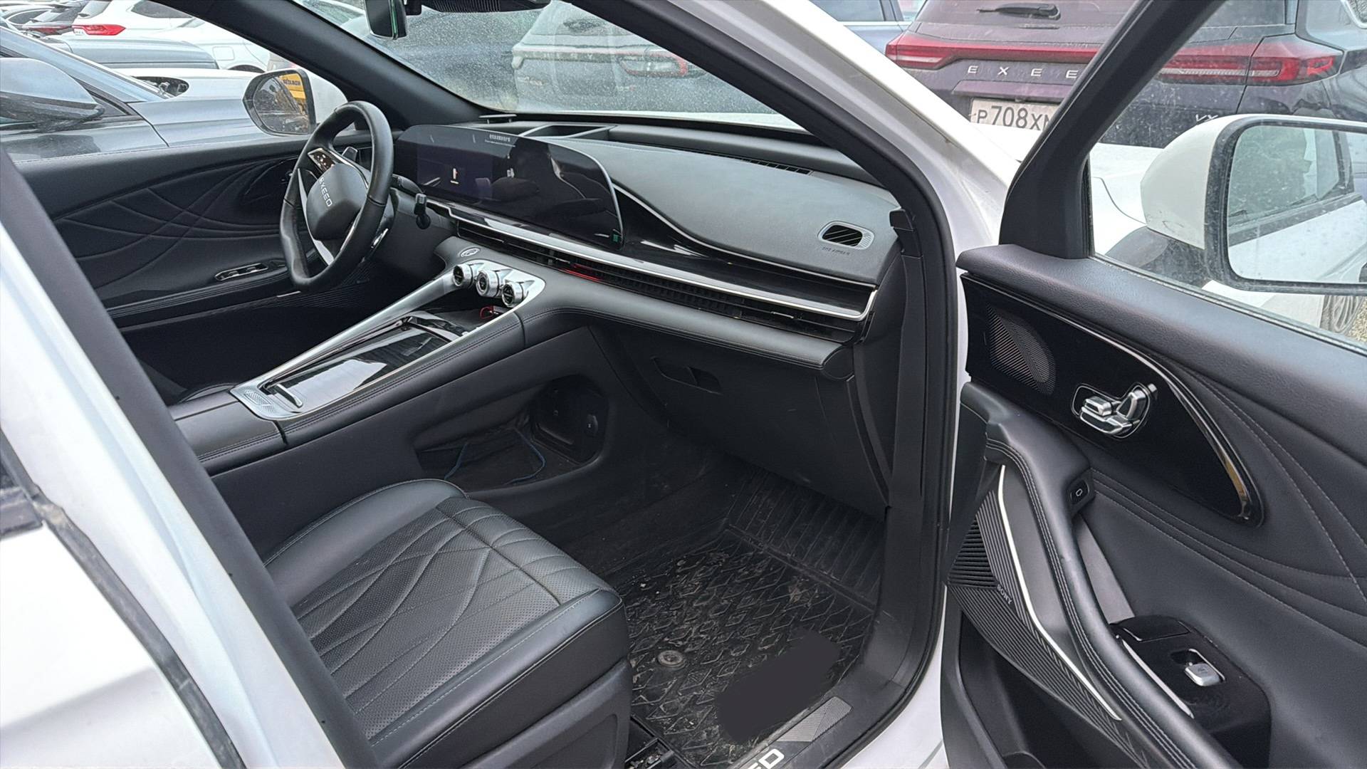 EXEED RX,  42 651 км, 2023 года в лизинг