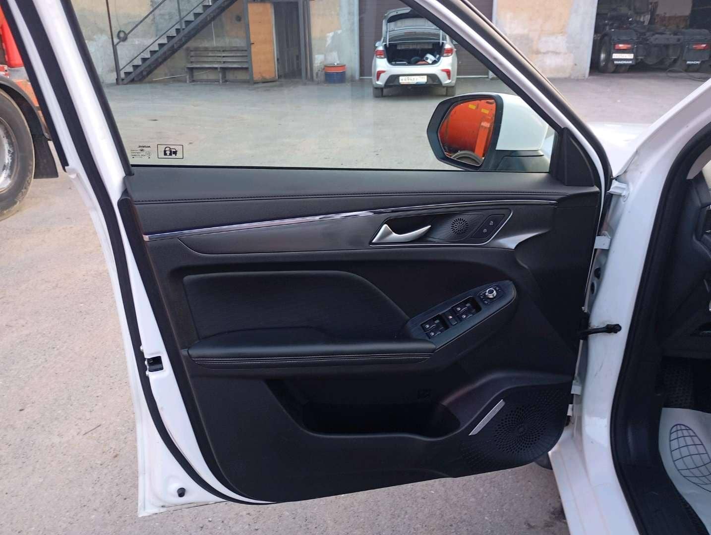 Haval Jolion,  204 217 км, 2023 года в лизинг