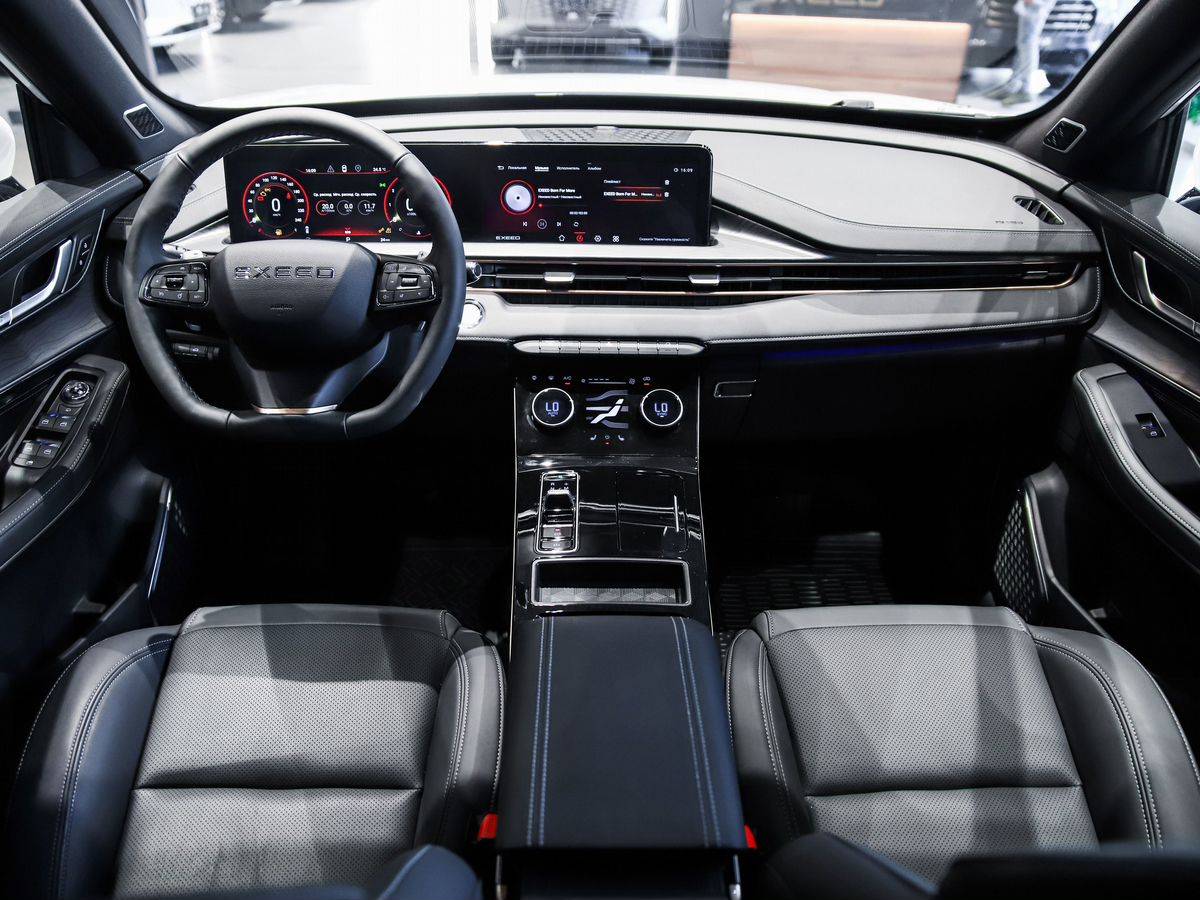 EXEED LX 1.6T 7DCT FWD Urban FL