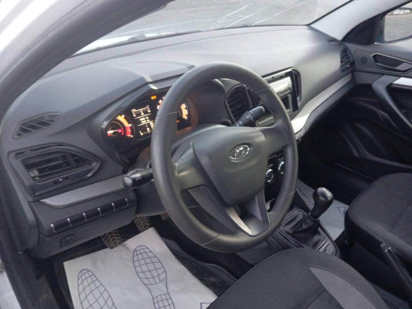Lada Vesta седан,  165 495 км, 2023 года в лизинг