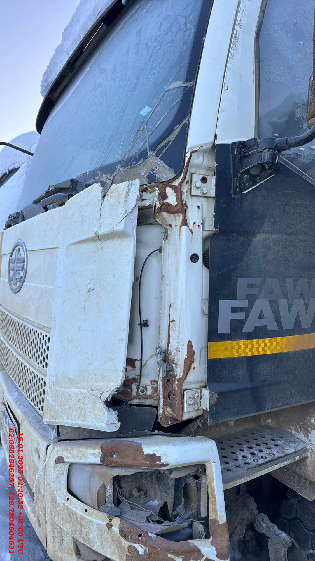 FAW CA3250P66K2T1E5 6х4,  63 040 км, 2022 года в лизинг
