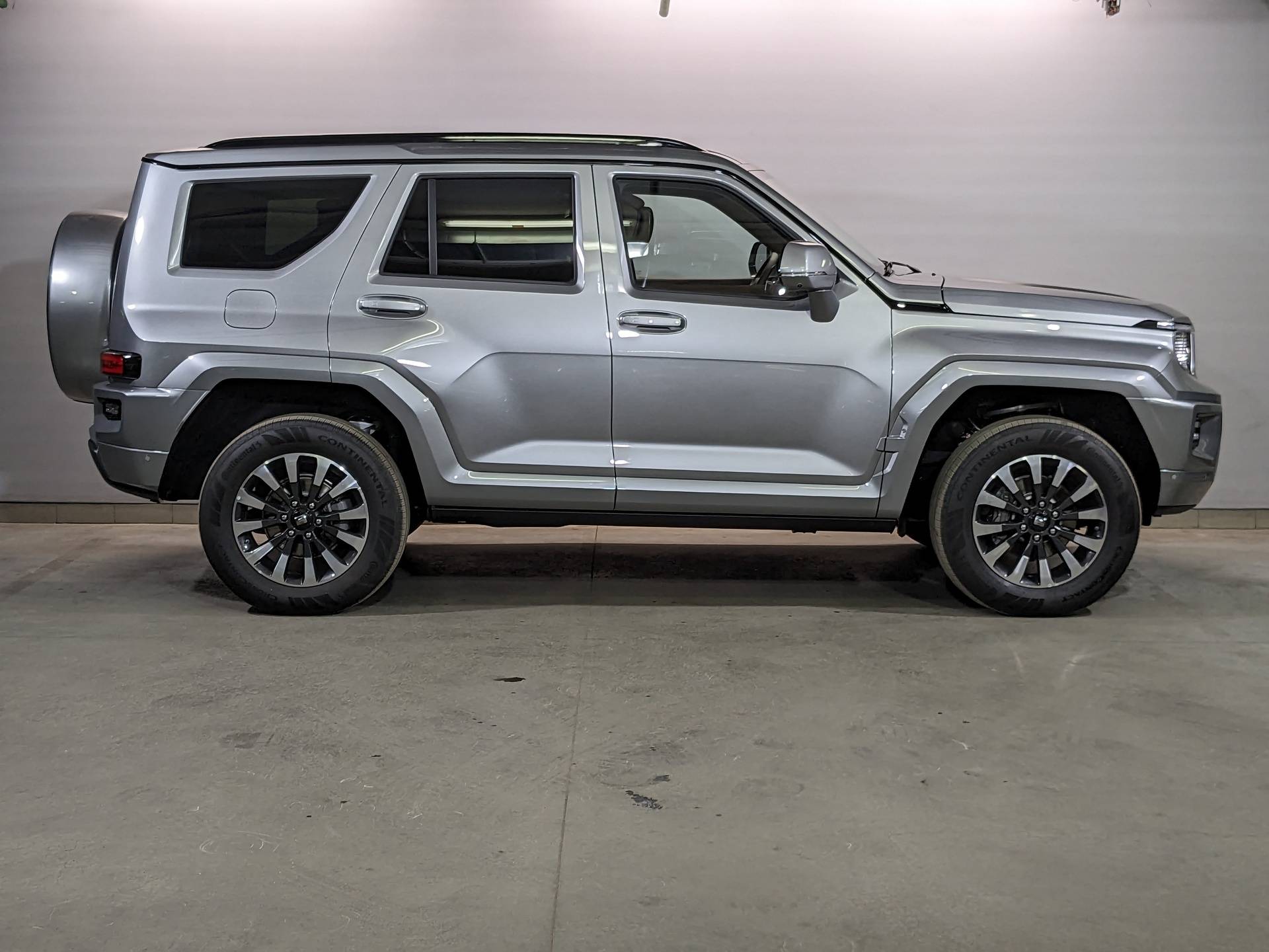Tank 700 Superior 3.0 9AT 4WD