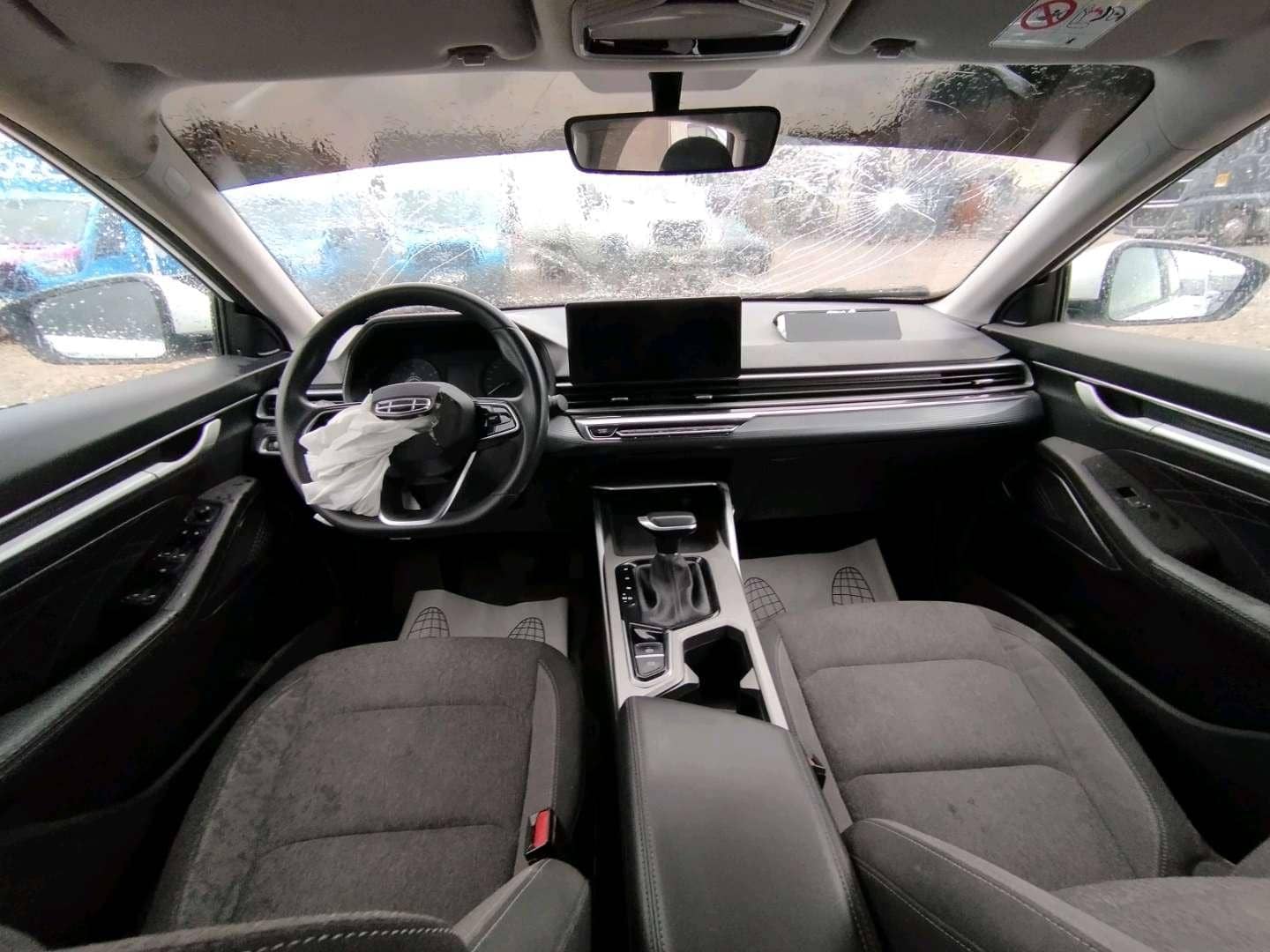 Geely Emgrand,  97 992 км, 2023 года в лизинг