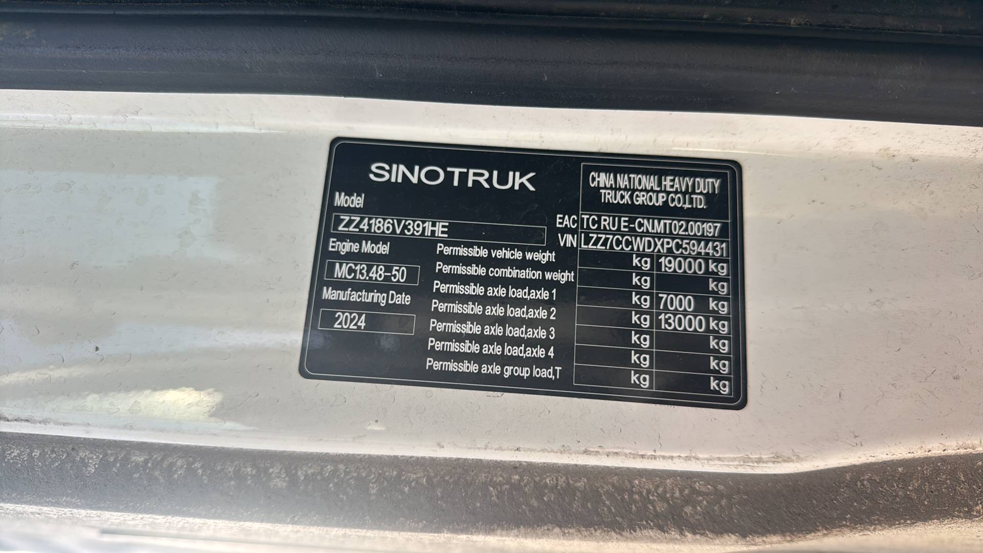 Sitrak ZZ4186V391HE,  223 824 км, 2024 года в лизинг