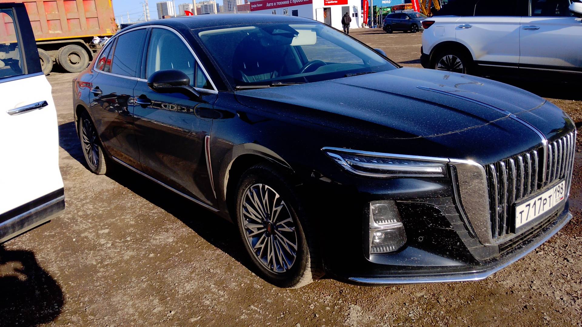 Hongqi H5,  23 000 км, 2024 года в лизинг