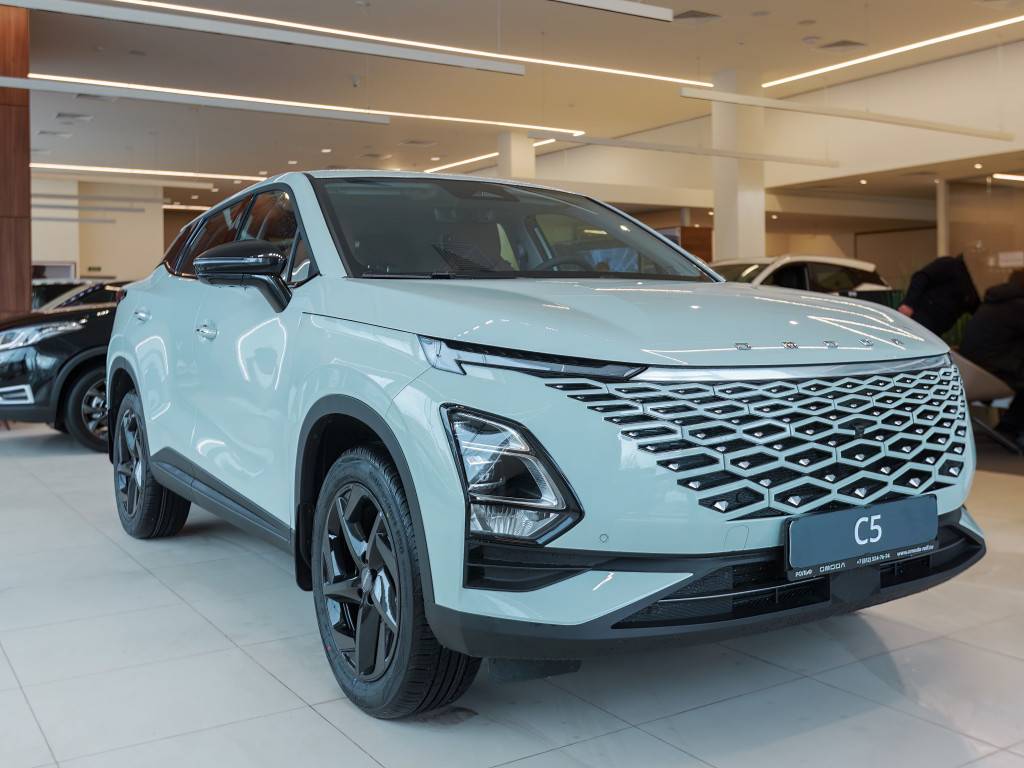 OMODA C5 Active 1.6 DCT AWD