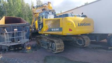 LiuGong CLG933E