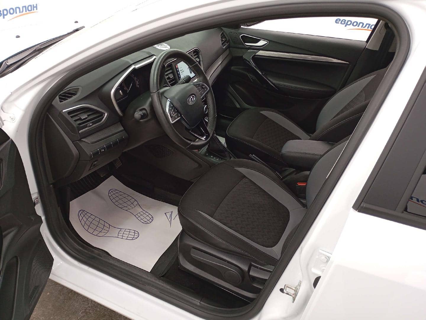 Lada Vesta седан,  44 977 км, 2025 года в лизинг