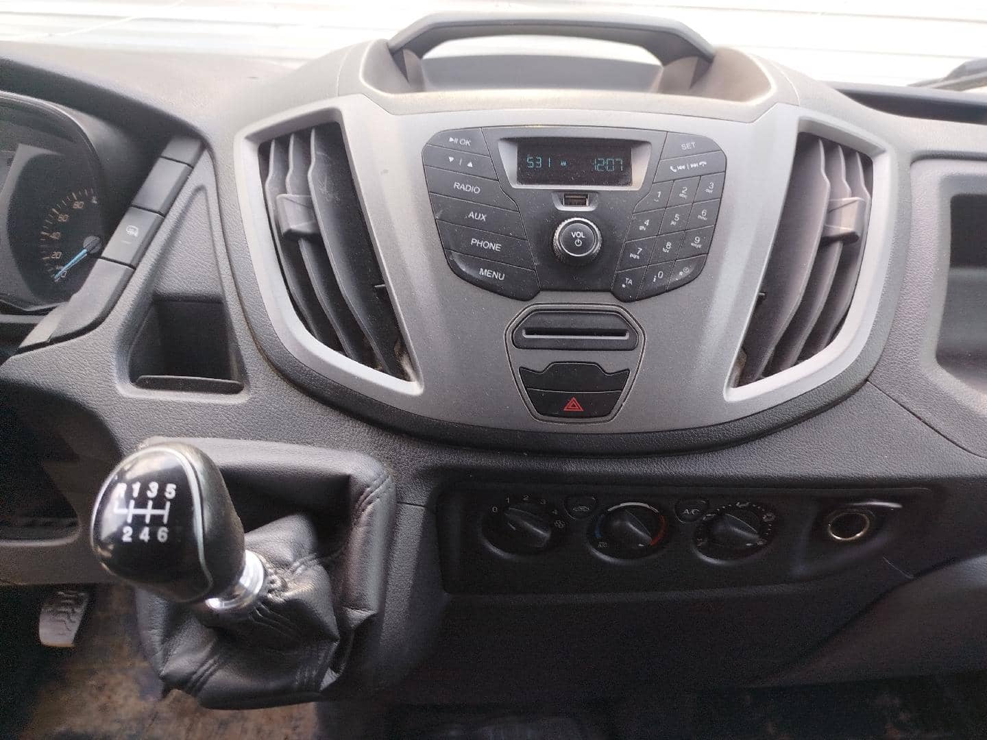 Ford Transit Chassis Cab Base 470E L4H1 2.2TDi 155hp 6MT RWD,  166 772 км, 2021 года в лизинг