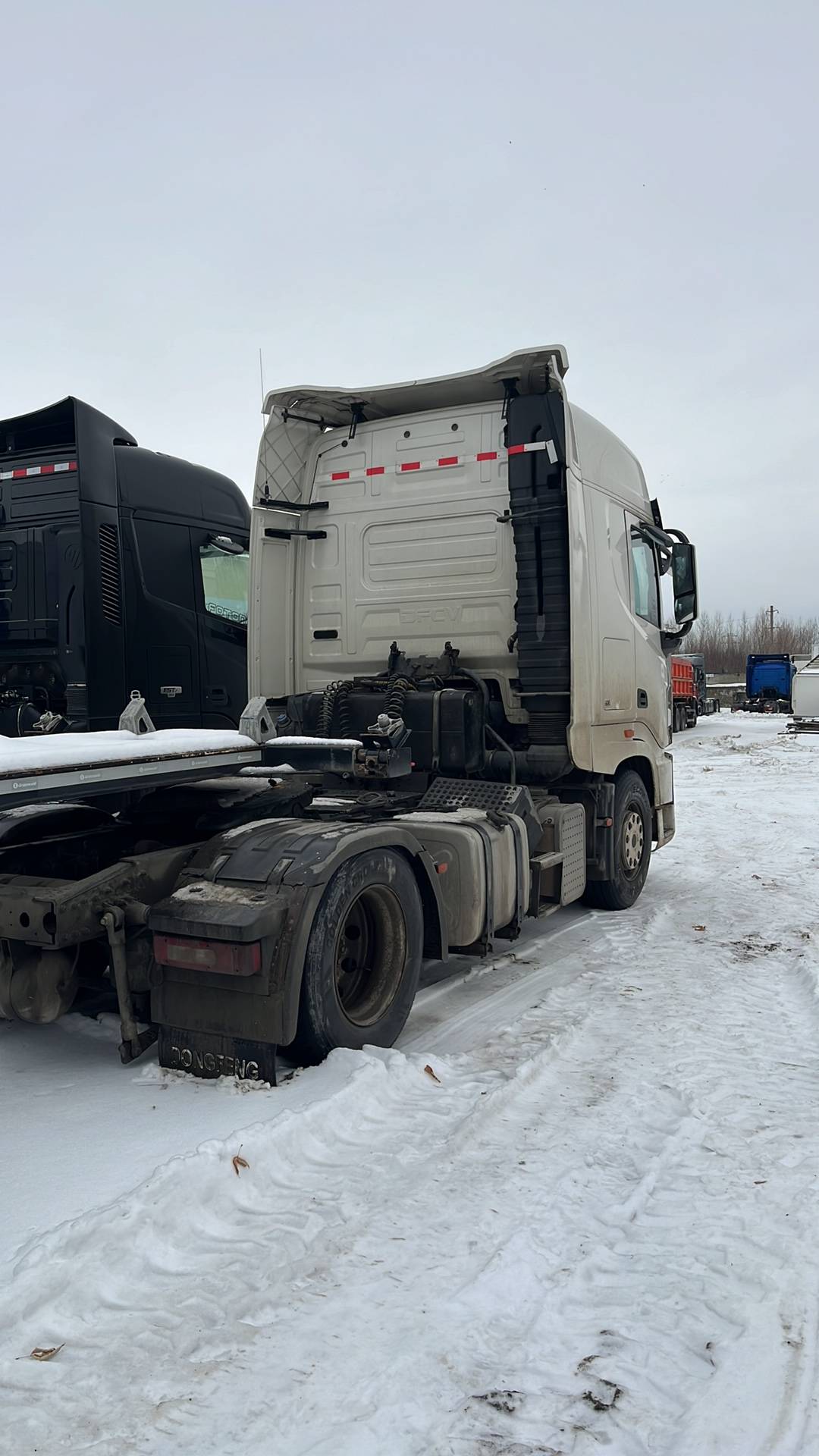 DongFeng GX DFH4180 4x2,  600 322 км, 2023 года в лизинг