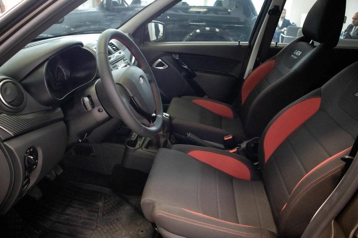 Lada Granta Sportline седан Comfort 24 1.6 106hp 5MT