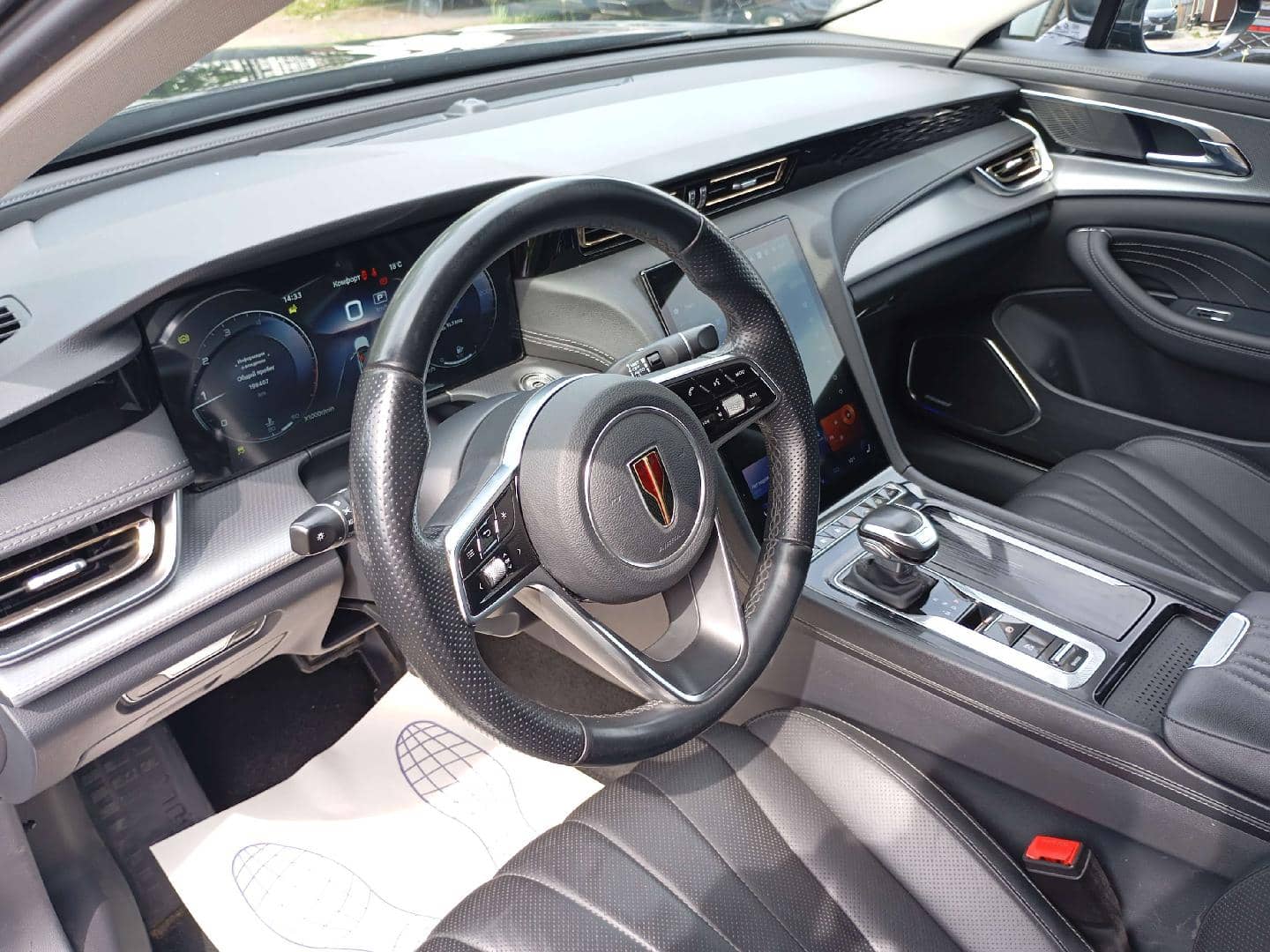 Hongqi H5,  198 407 км, 2024 года в лизинг