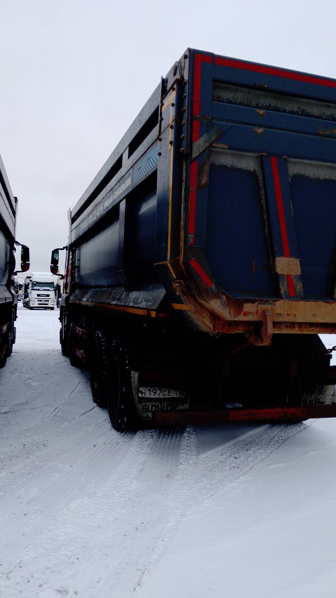 HOWO ZZ3317V386GE1 8х4,  251 442 км, 2022 года в лизинг