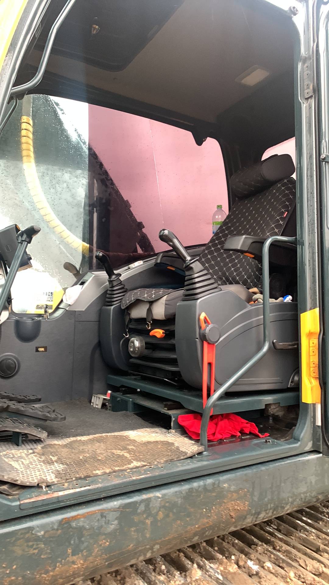 Hyundai R260LC-9S, 2022 года в лизинг