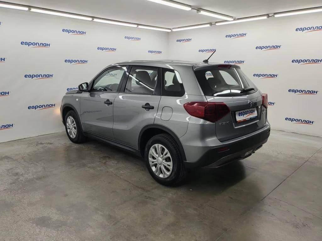 Suzuki Vitara,  337 580 км, 2021 года в лизинг