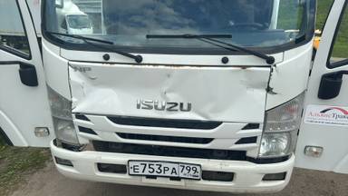 ISUZU NPR75LK