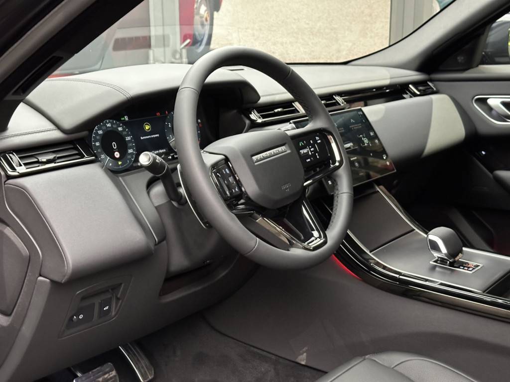 Land Rover Velar 2.0 250 Дайнэмик СЕ (Dynamic SE)