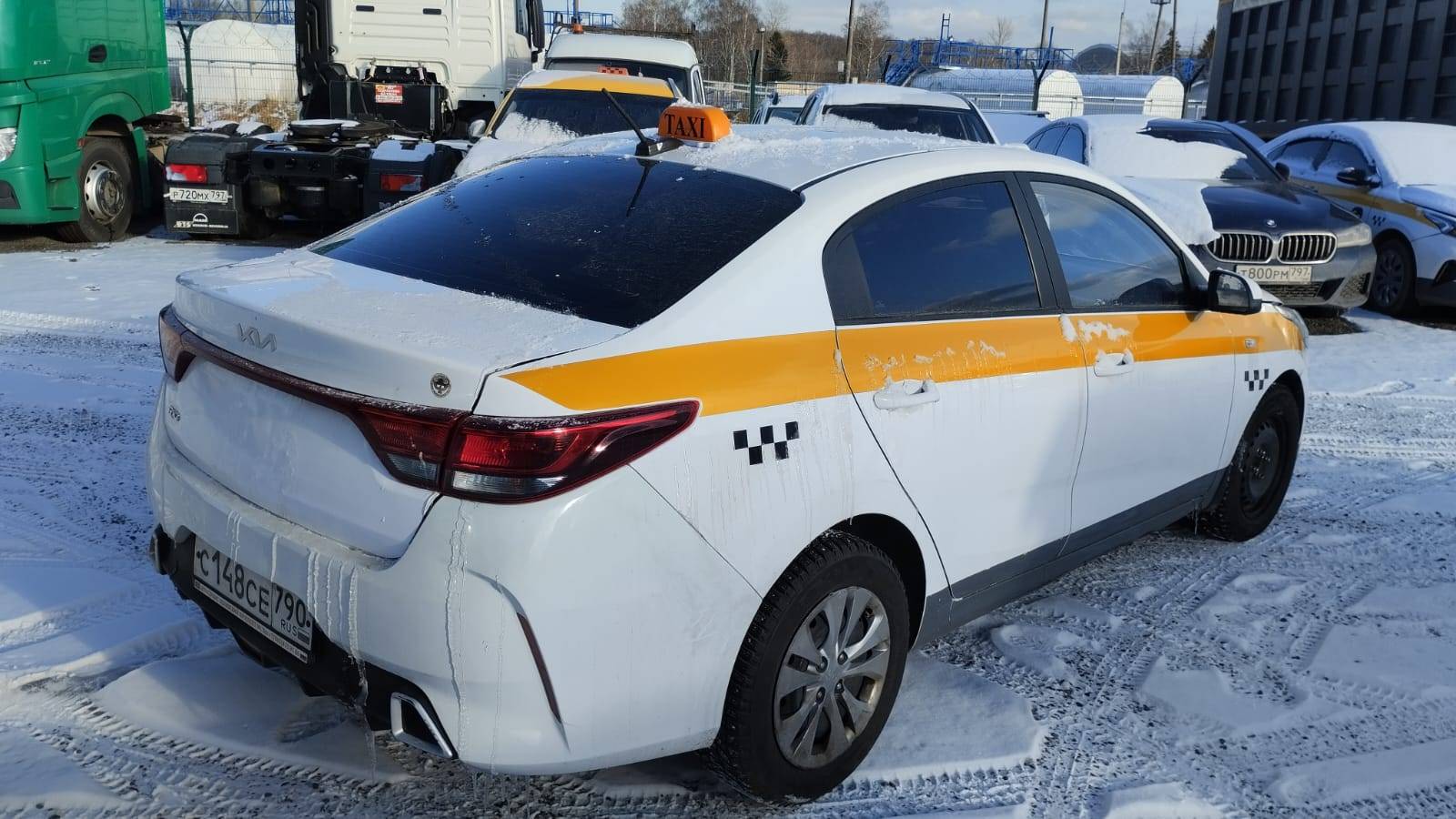 KIA Rio,  262 183 км, 2021 года в лизинг